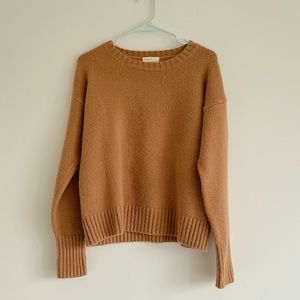 Autumn/Winter look Brown sweater
